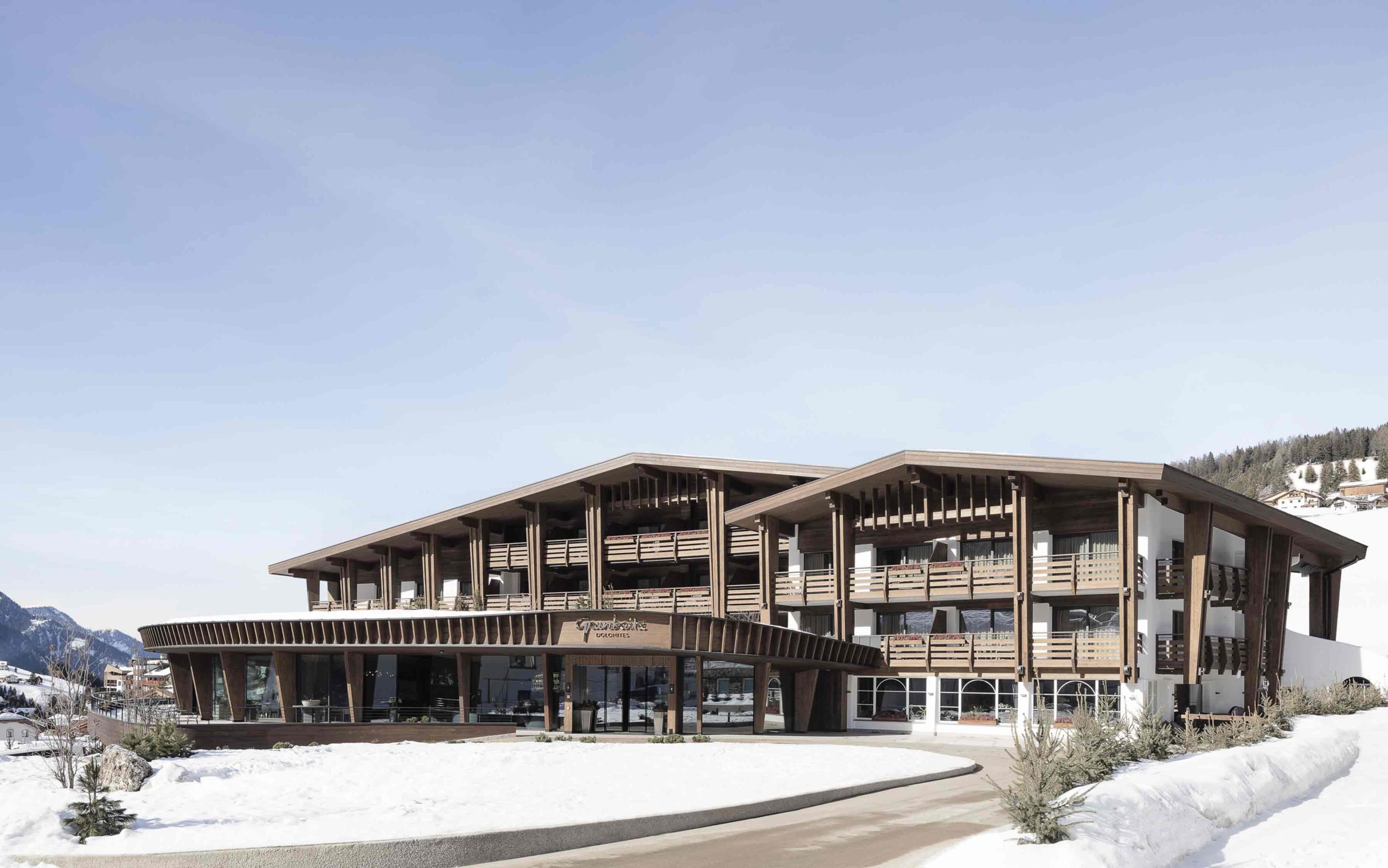 Hotel-Granbaita,-Dolomites_cover